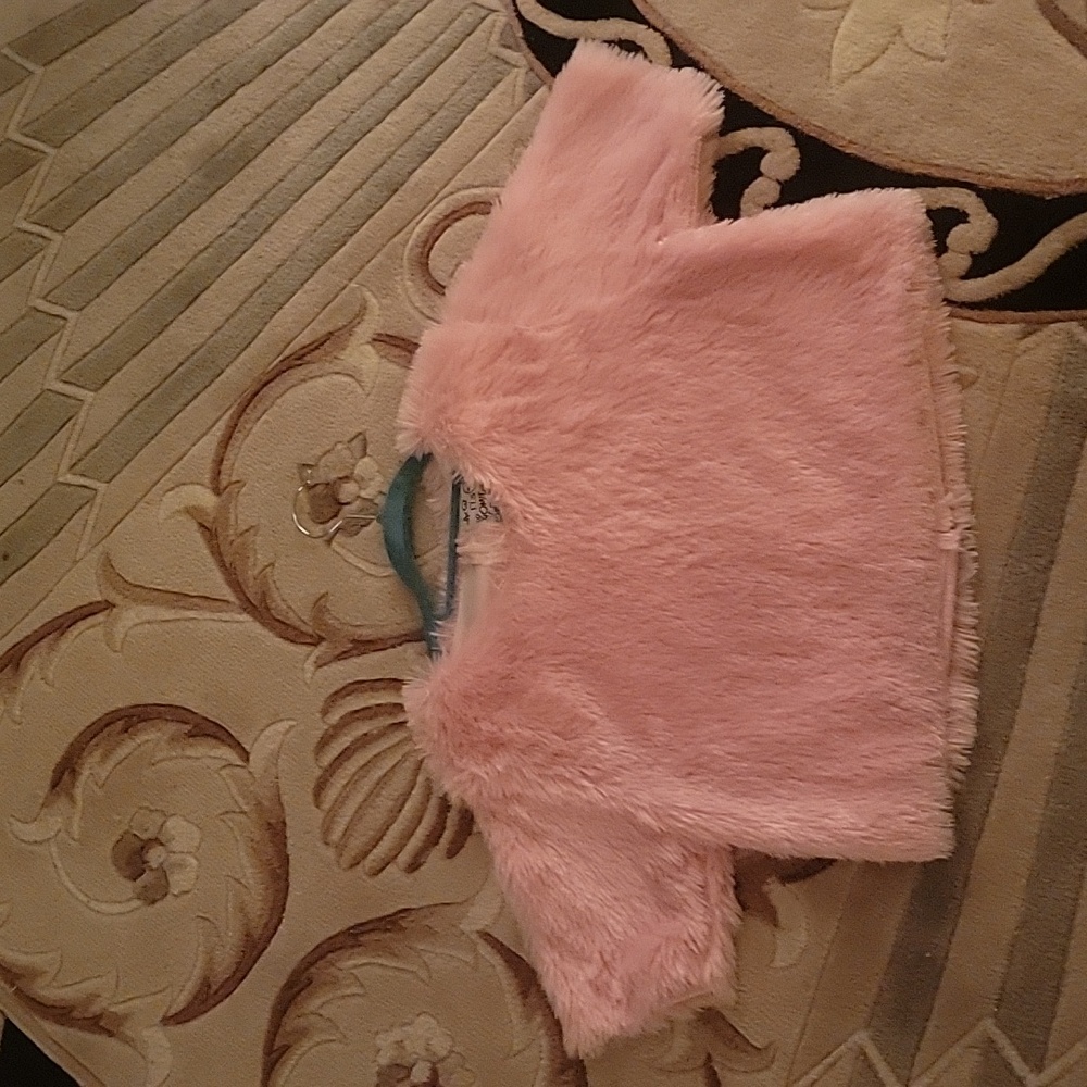 Rare vintage omighty furbae top